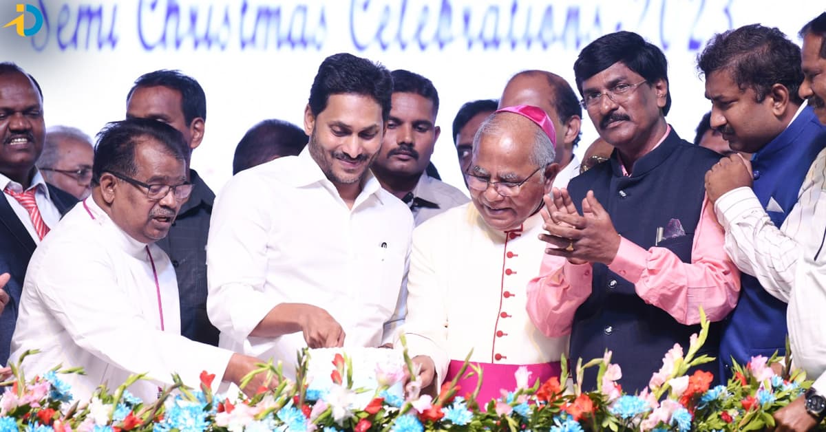 Jagan participates in semi-Christmas fete