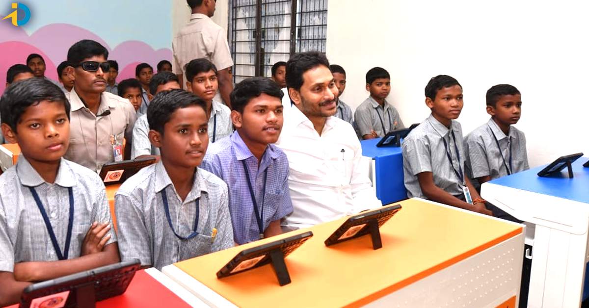 Jagan launches distribution of tabs to Class VIII students